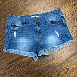 Like New✨ Denim shorts distressed and frayed ends